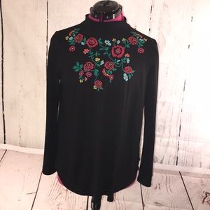 Loft Soft Knit Long Sleeves Black Top